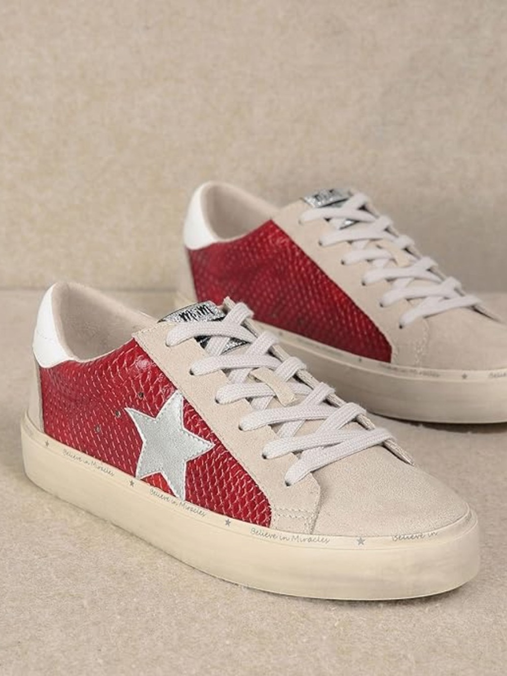 Miim California Women’s Low-Top Sneakers in White and Red size 8.5
